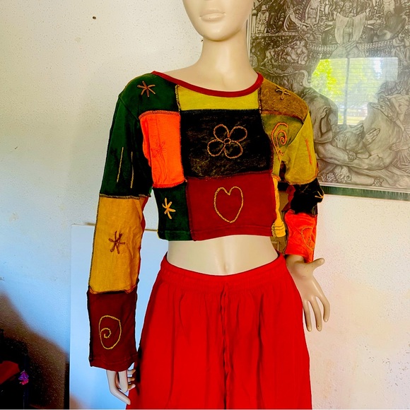 Beautiful handmade patch rip tops - Picture 2 of 10